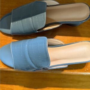 Elegant Blue Women's Slip-On Shoes